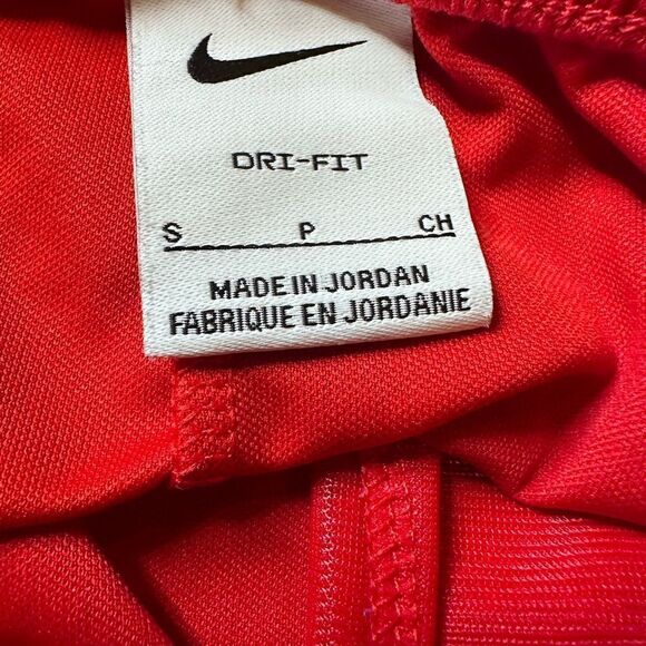 Nike Boy’s Athletic Shorts (Small) - Picture 5 of 5